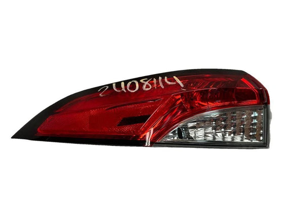 2020 TO 24 TOYOTA COROLLA TAIL LIGHT LEFT SIDE QUARTER PANEL OEM 8156112D10 SEDAN