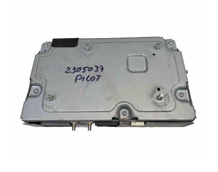 Honda Pilot entertanment control module 2017 to 2020 OEM unit assy 39450TG7A04