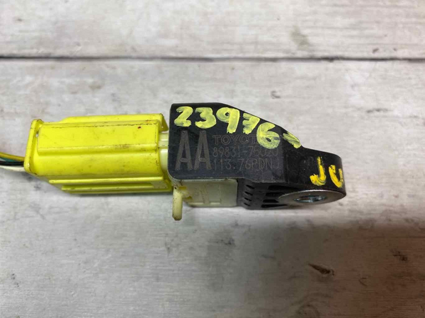 2017 TOYOTA 4RUNNER IMPACT SENSOR REAR CRASH IMPACT SENSOR ASSY OEM 8983175020