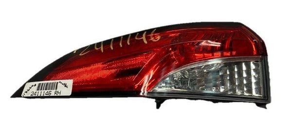 20 TO 24 TOYOTA COROLLA TAIL LIGHT RIGHT SIDE QUARTER PANEL SEDAN OEM 8155002C60