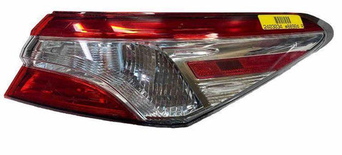 Toyota Camry tail light 18 to 23 right side quarter panel mounted OEM 8155006A20