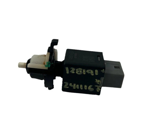 2018 KIA FORTE BRAKE PEDAL LIGHT SWITCH SENSOR ASSY OEM 9381335800