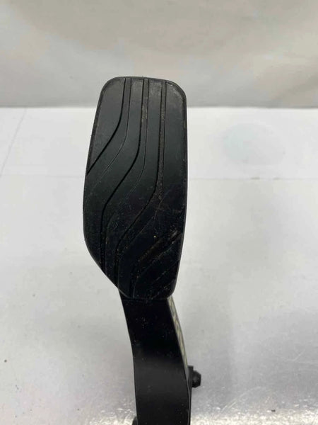 2018 NISSAN ROGUE SPORT ACCELERATOR PEDAL PEDAL ASSEMBLY 2.0L OEM 18002DF30A