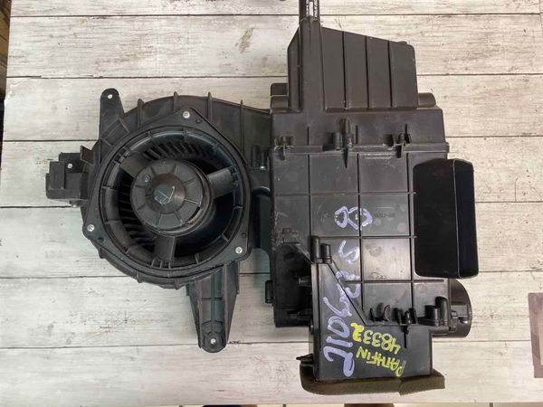 17 19 NISSAN PATHFINDER COMPLETE EVAPORATOR WITH BLOWER MOTOR ASSY 272803JC3A