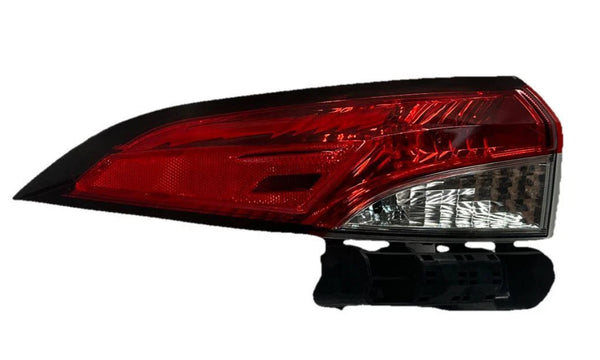 2020 TO 2024 TOYOTA COROLLA TAIL LIGHT LEFT SIDE SEDAN QUARTER ASSY OEM 8156112D10