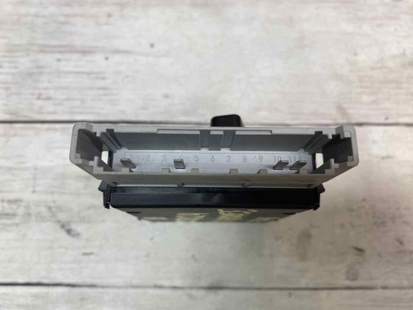 2018 JEEP CHEROKEE LEFT SIDE SEAT SWITCH ASSY OEM 56049431AE