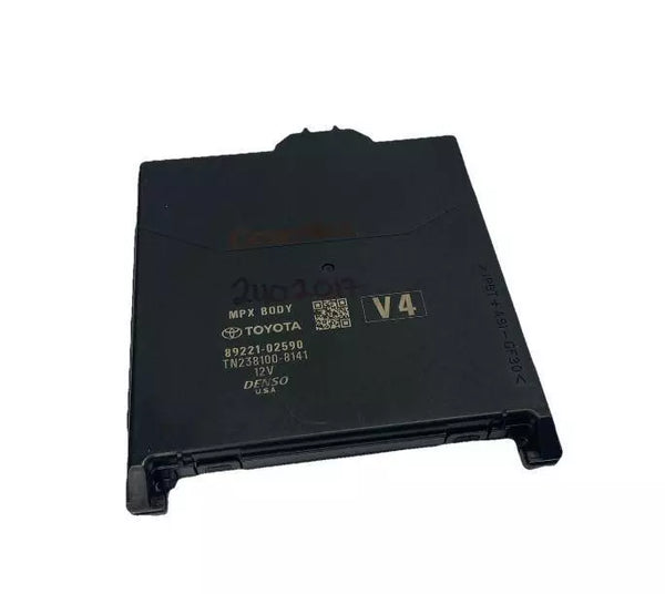 Módulo de control BCM multired Toyota Corolla Sedán 2020 21 22 23 OEM 8922102590
