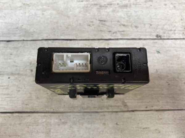 11 13 HONDA ODYSSEY US MARKET RADIO SATELLITE RECEIVER OEM 39820TK8A01