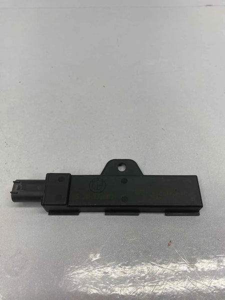 2015 BMW 328 KEYLESS ENTRY RECEIVER ANTENNA SENSOR UNIT ASSY OEM 65209220831