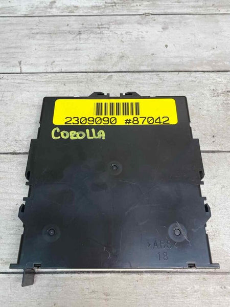 Toyota Corolla keyless entry remote antenna control module 2020 sedan 8999012230