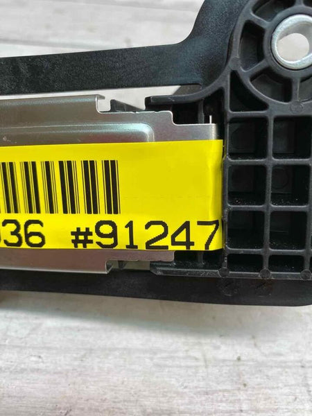 Chevrolet Silverado accelerator pedal 2022 2.7L Rwd OEM 84024307