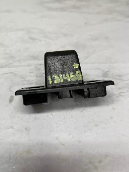 2014 15 16 17 18 19 MERCEDES CLA250 SHOOTING BRAKE SOPORTE DE CLIP DE PARASOL OEM 2468100129051