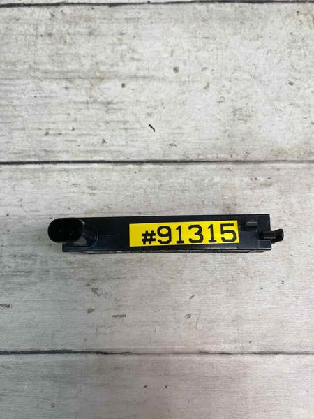 Chevrolet Traverse keyless entry 2018 2019 2020 2021 remote antenna OEM 13580788