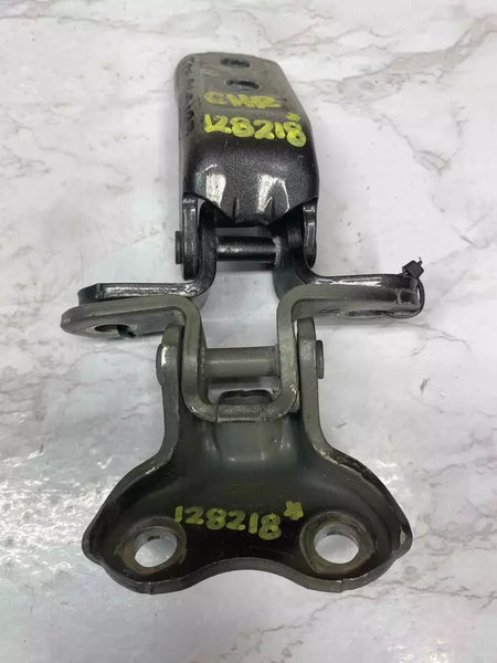 18 19 20 21 22 TOYOTA CHR DOOR HINGE DOOR HINGE FRONT RIGHT PASSANGER SIDE ASSY OEM