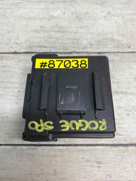 Nissan Rogue Sport integrated dynamic control module 2018 idcm OEM 476A06MA0A