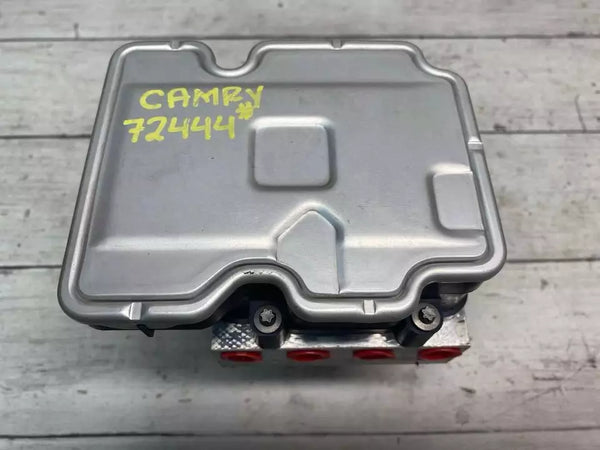 21 22 23 TOYOTA CAMRY ANTI-LOCK BRAKE SYSTEM ABS PUMP MODULE 2.5L SE OEM 4405006580