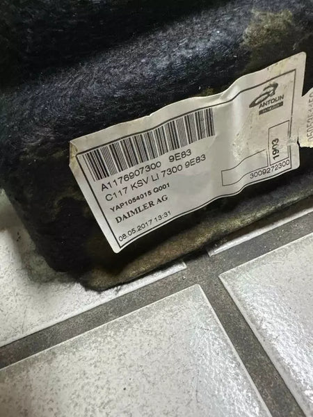 14 15 16 17 18 19 MERCEDES CLA250 TAMPA DO PORTA-MALAS LADO ESQUERDO OEM 1176907300