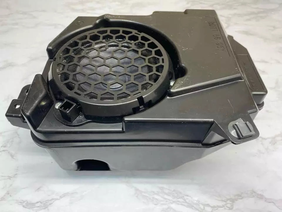 20 21 22 23 MAZDA CX-30 SUBWOOFER FRONT LEFT DOOR SPEAKER BASS OEM