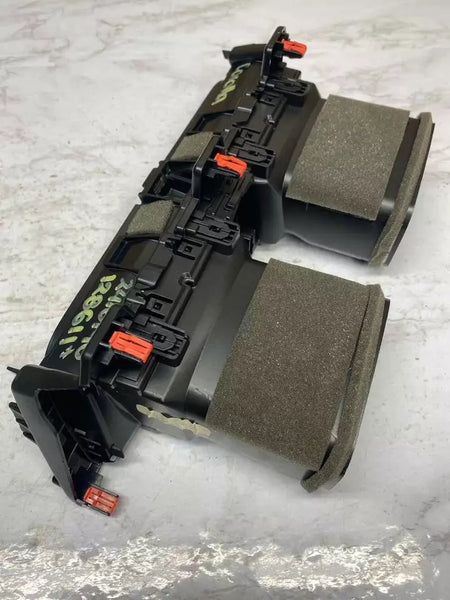 20 21 22 23 TOYOTA COROLLA AC VENT HVAC DASH CENTER CONSOLE VENT ASSY OEM 5567002780