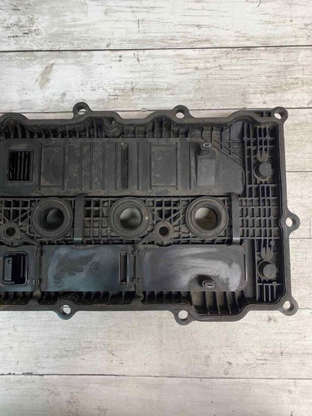 Hyundai Elantra valve cover 2011 2016 1.8 liter 4 cyl sedan assy OEM 224102E000