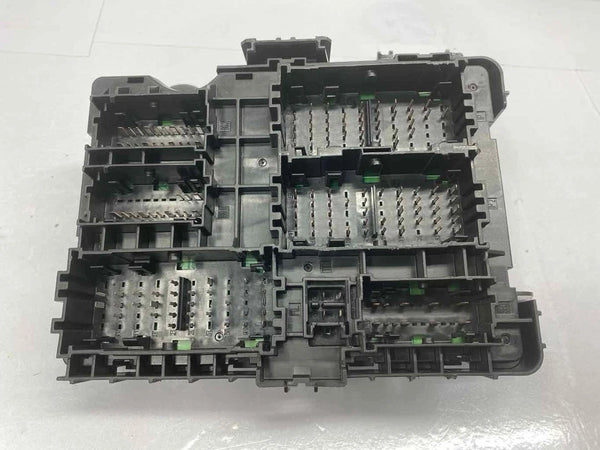 2020 GMC YUKON JUNCTION BOX FUSE RELAY CABIN BLOCK BOX ASSEMBLY OEM 84114438