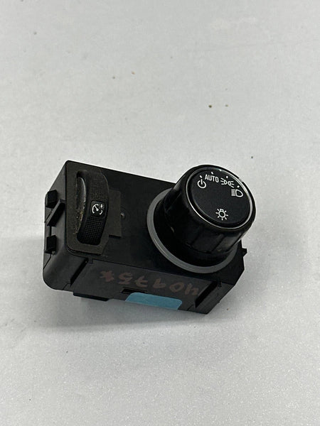 2014 TO 2019 CHEVROLET SILVERADO 1500 HEADLIGHT SWITCH DASH CONTROL SWITCH OEM 22775483