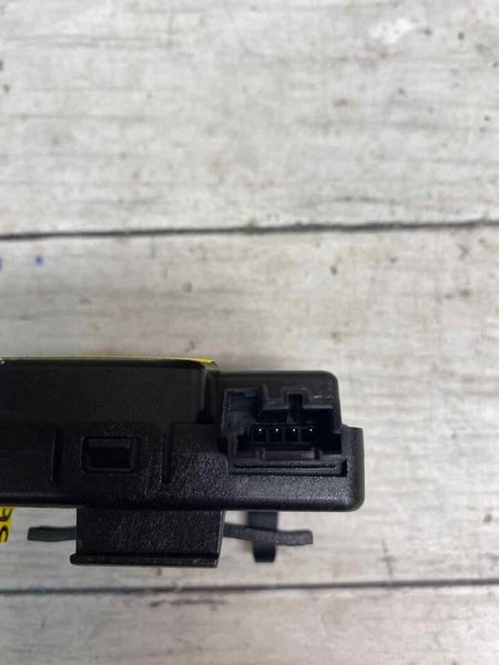 Chevrolet Camaro keyless entry 16 20 remote antenna control module OEM 13523281