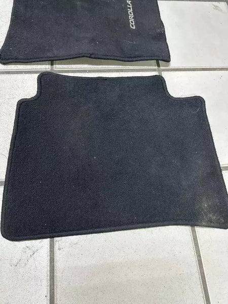 20 21 22 23 24 TOYOTA COROLLA FLOOR MATS COMPLETE SET OF 4 MATS ASSEMBLY BLACK OEM