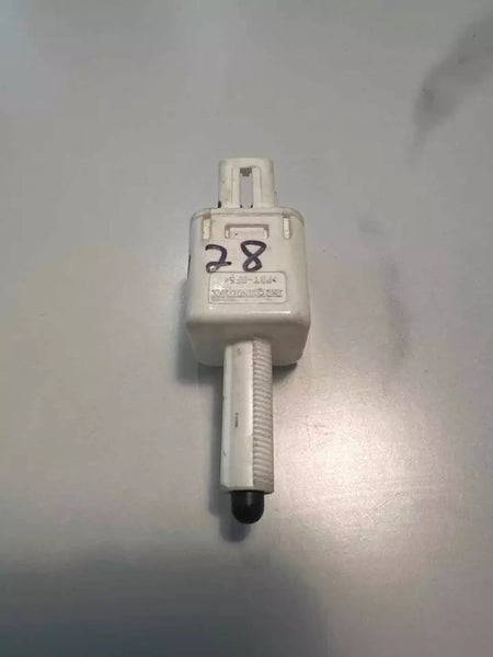 18 19 20 21 22 HONDA ACCORD LUZ DE FRENO INTERRUPTOR DE LUZ DE FRENO SENSOR ASSY OEM PBTGF5