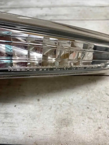 Nissan Altima turn signal light 13 TO 15 lower left side sedan OEM 261353TA0A