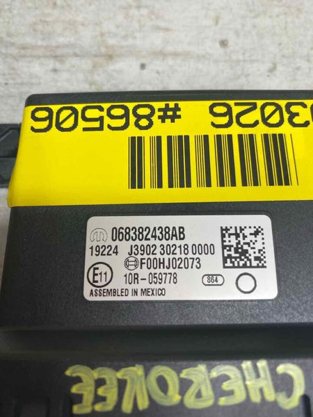 Jeep Cherokee engine ignition 2019 control module assy OEM 068382438AB