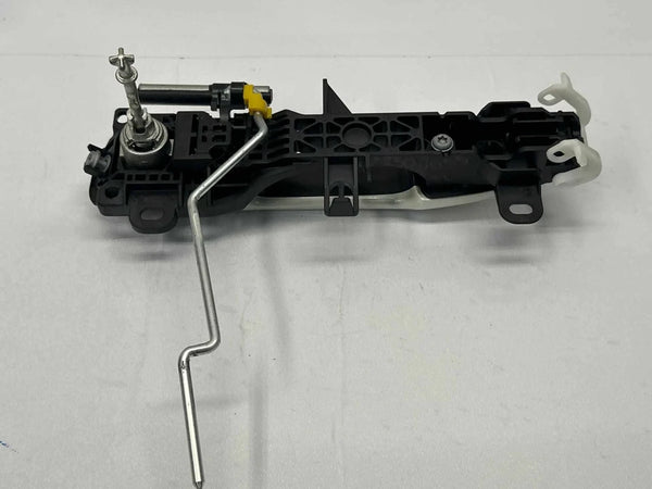 2020 TO 2024 TOYOTA COROLLA DOOR HANDLE OUTSIDE FRONT LEFT SIDE 6920247040 WHITE 070