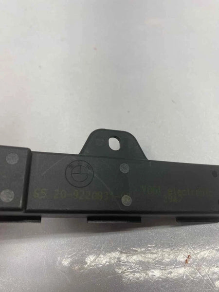 2015 BMW 328 KEYLESS ENTRY RECEIVER ANTENNA SENSOR UNIT ASSY OEM 65209220831