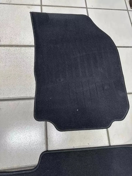 2019 CHEVY EQUINOX FLOOR MATS COMPLETE SET TWO FRONT & REAR OEM 84265141 84395199