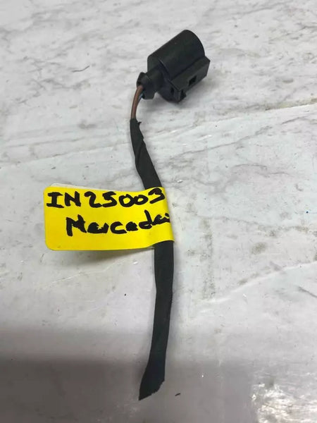 20 TO 22 MERCEDES CLA250 WIRING LOOM HARNESS PLUG CONNECTOR 2 PIN OEM 0165454626