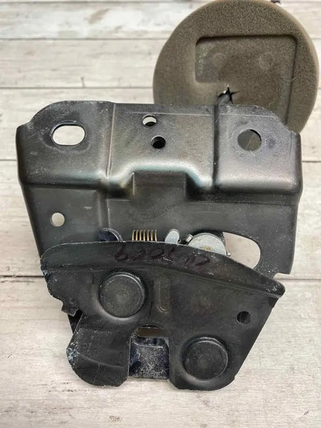 Actuador de bloqueo de asiento Scion IA 2016, conjunto de cable de tracción lateral derecho OEM 25HG175