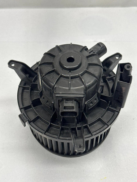 2013 TO 2017 GMC ACADIA BLOWER MOTOR WINDSHIELD FRONT HEATER MOTOR ASSY OEM 22816162