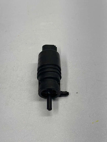 2012 TO 2017 BMW 320 WASHER PUMP MOTOR BOTTLE ONLY PUMP MOTOR OEM 67127302589