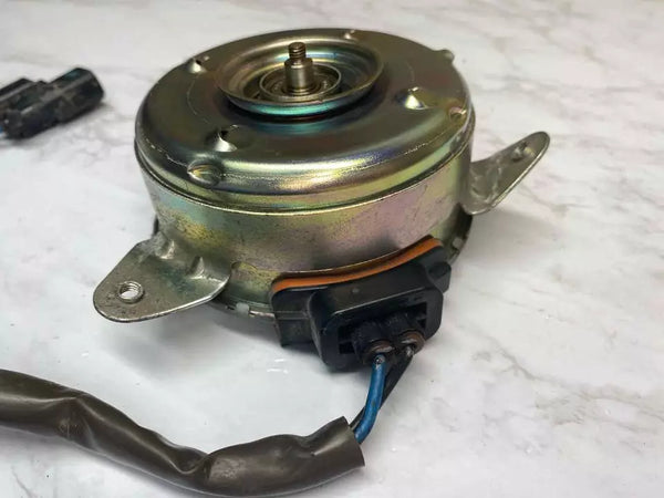 16 17 18 19 20 21 22 ACURA ILX SOLO MOTOR DEL CONDENSADOR DE ENFRIAMIENTO ELÉCTRICO OEM 38616R4HA01 TIENE UNA ABOLLADURA