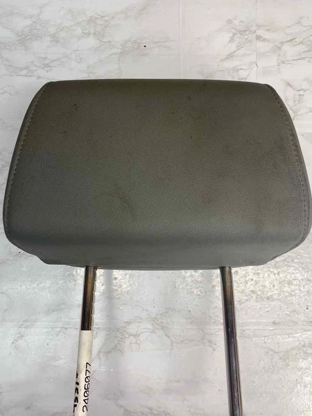 2015 TO 2019 CHEVY SILVERADO HEADREST FRONT RIGHT OR SIDE HEADREST GRAY OEM 23174193