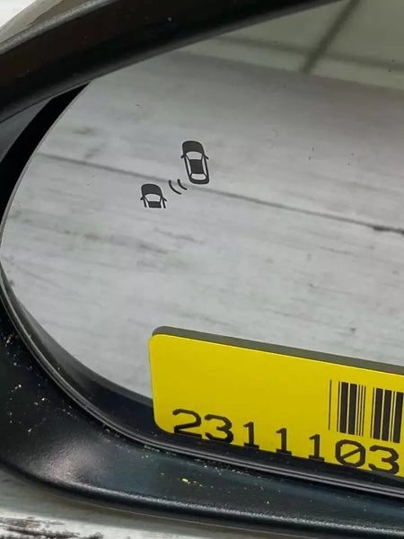 Hyundai Elantra door mirror 17 20 left side silver Y8 blind spot OEM 87610F3020