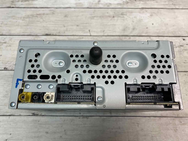 Lincoln MKC radio Am FM 2017 2018 2019 receiver mp3 cd assy OEM KJ7T19C107DB