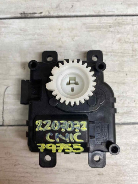 MOTOR ACTUADOR SERVO DE VENTILACIÓN DE CALEFACCIÓN Y AIRE ACONDICIONADO PARA HONDA CIVIC 1.5L HATCHBACK AA1138004040