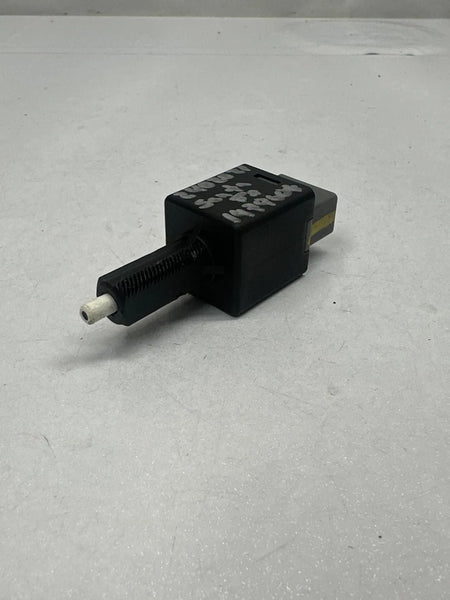 2018 HYUNDAI SANTA FE BRAKE PEDAL SENSOR CONTROL BUTTON SWITCH OEM 938133S800
