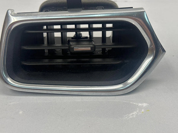 20 TO 23 CHEVY EQUINOX AIR VENT HVAC AC HEATER VENT OUTER LEFT SIDE DASH 22953484