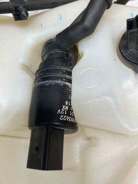 Chevrolet Silverado washer bottle 19 to 22 OEM 1500 classic style OEM 84458191