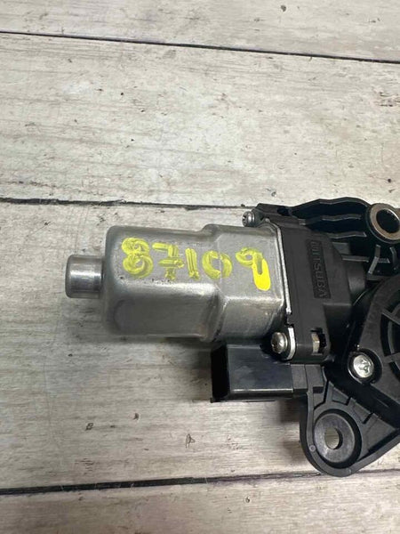 Infiniti Q50 seat motor 2017 to 2020 passanger right side front OEM 148X0A0000