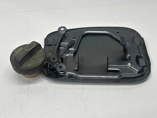 2014 TO 2019 TOYOTA COROLLA FUEL TANK DOOR REAR GAS CAP LID ASSY OEM 7735002132