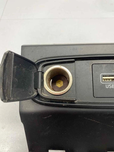 2019 HYUNDAI SANTA FE CENTER CONSOLE USB PORT CHARGER AUXILIAR AUDIO 96120S1100