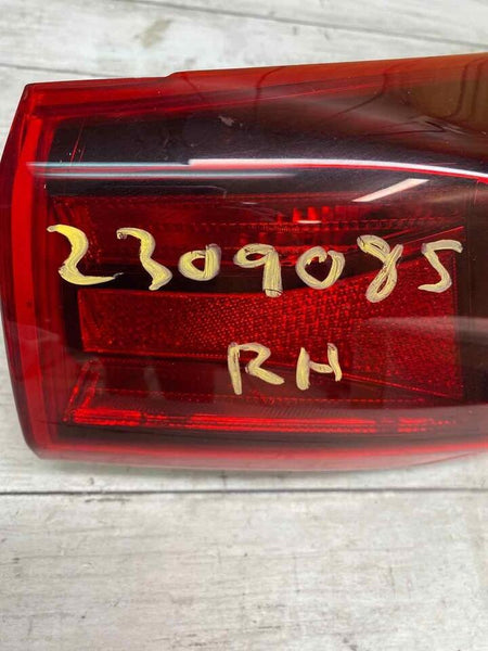 Luz trasera derecha del lado del pasajero para Hyundai Santa Fe 2019-2020 OEM 92402S2000